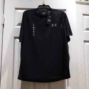 Under Armour Men's Black T- Shirt Size Large NWT